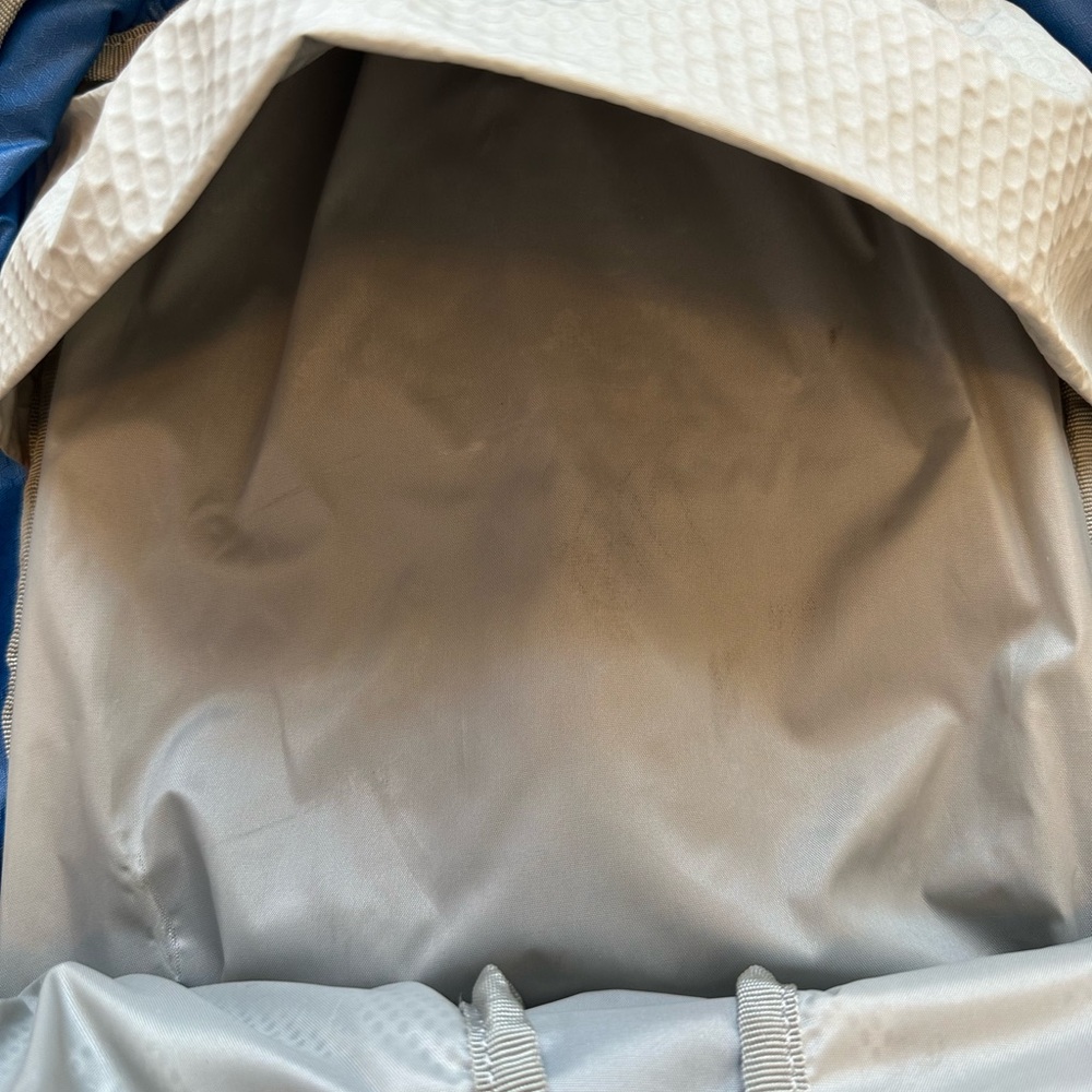 Osprey Packs Escapist 18 Daypack Indigo Blue Backpack - Picture 9 of 10